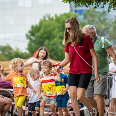 18 18